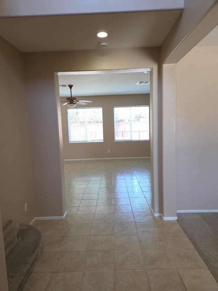 1261 Reinhart St - Photo 5 of 50
