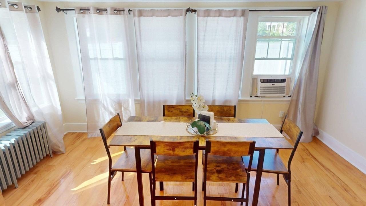 266 Webster St - Photo 6 of 29
