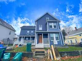 featured image of 62 Lincoln St #2