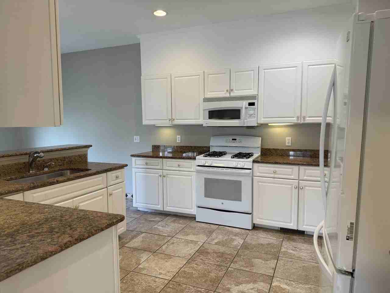 74 Odonnell Ave #74 - Photo 4 of 41