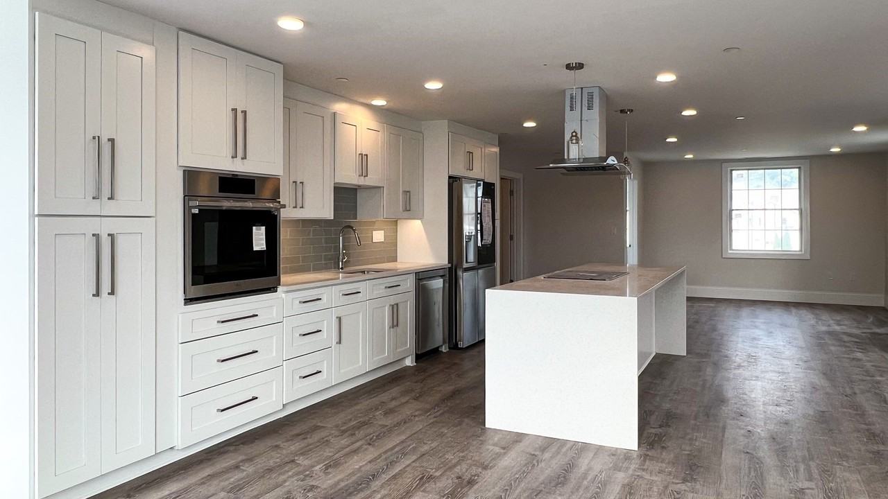131 Cambridge St #A - Photo 5 of 19