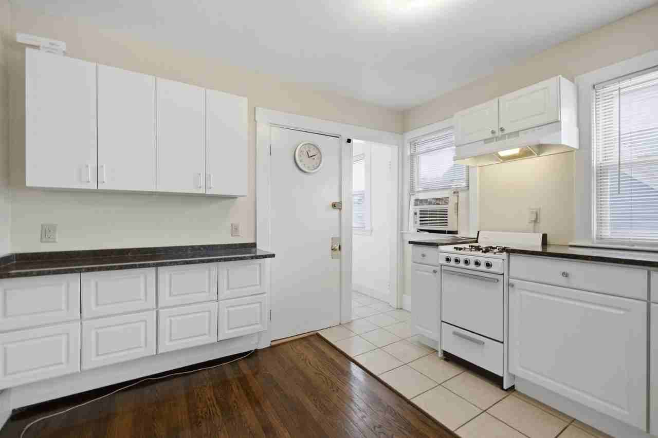 193 Concord Ave #5 - Photo 6 of 11