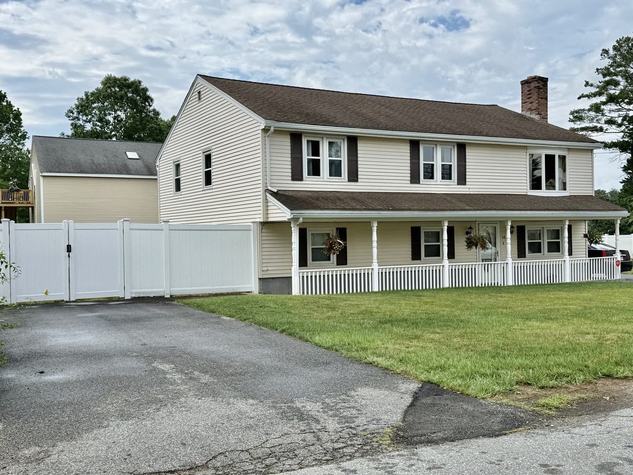 10 Sheridan St #TOP - Photo 3 of 21