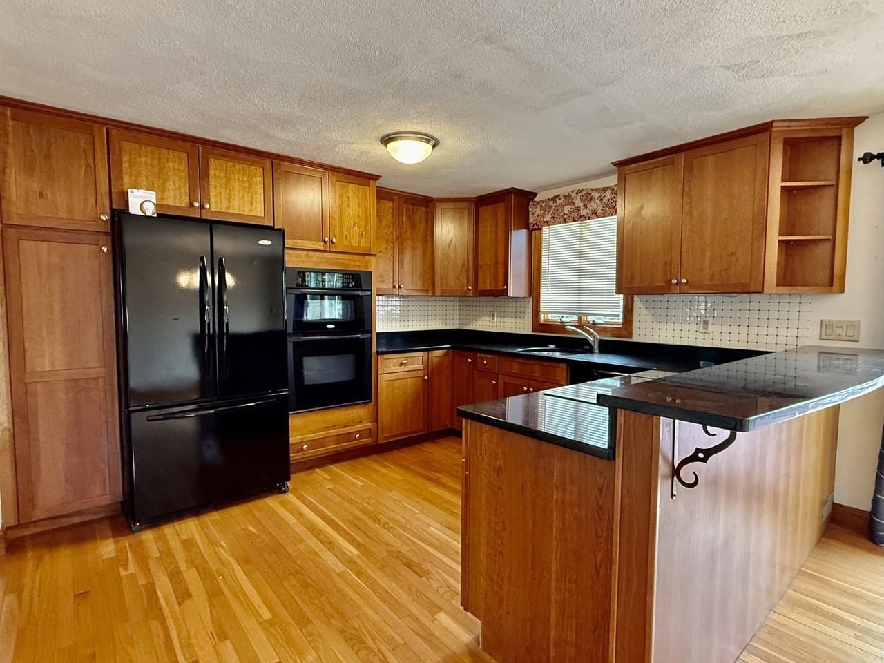 10 Sheridan St #TOP - Photo 5 of 21