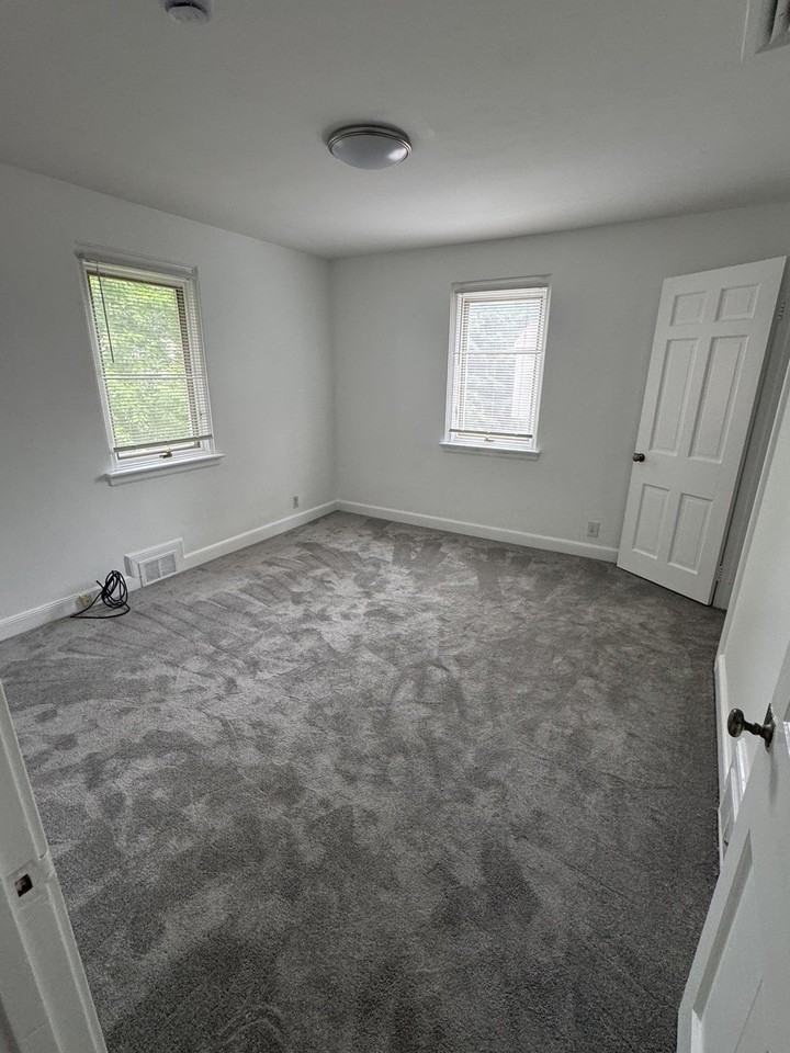 1517 Belmont Rd #2 - Photo 7 of 14