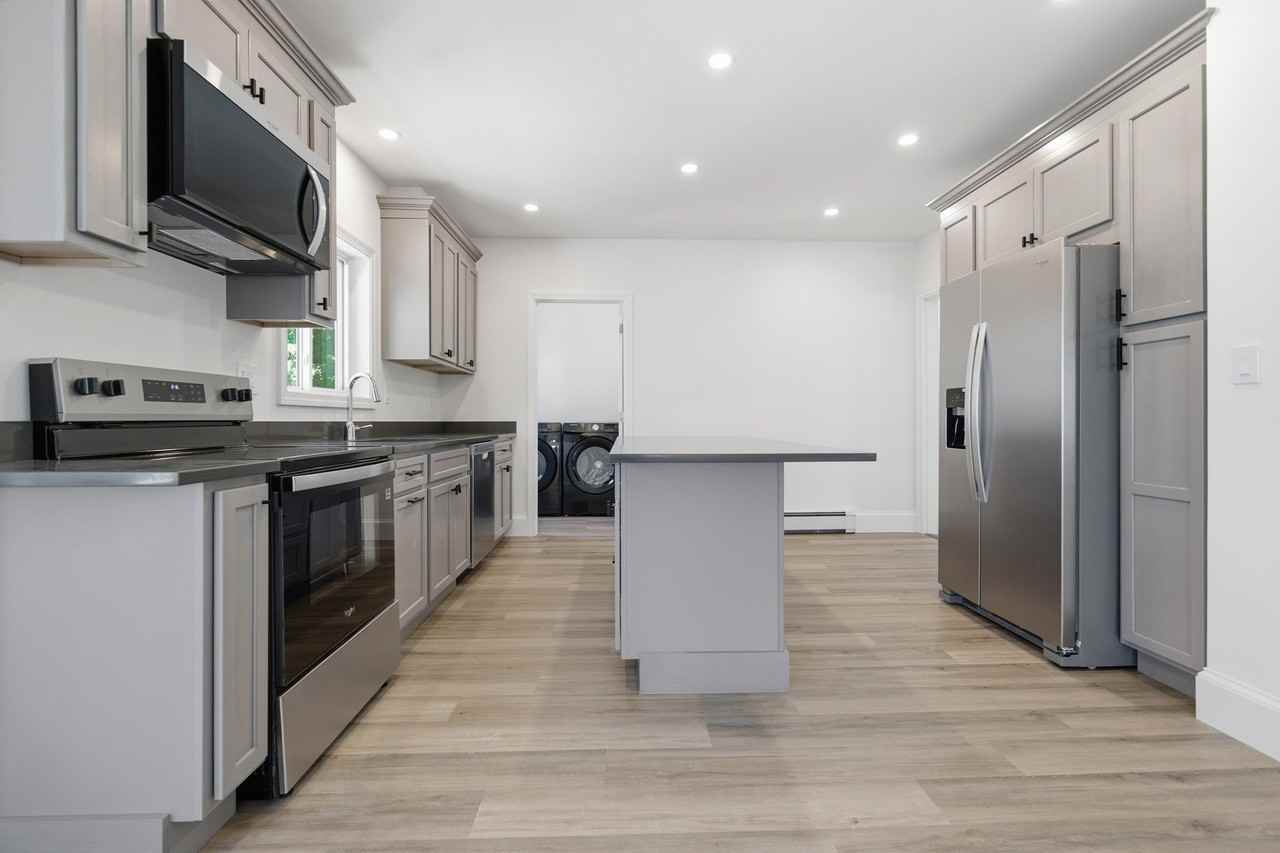 40 Concord Ave #1 - Photo 2 of 17