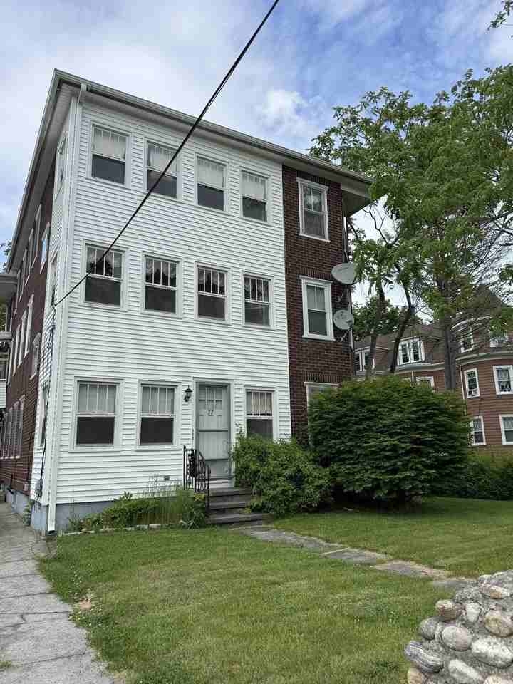 77 Lake St #2