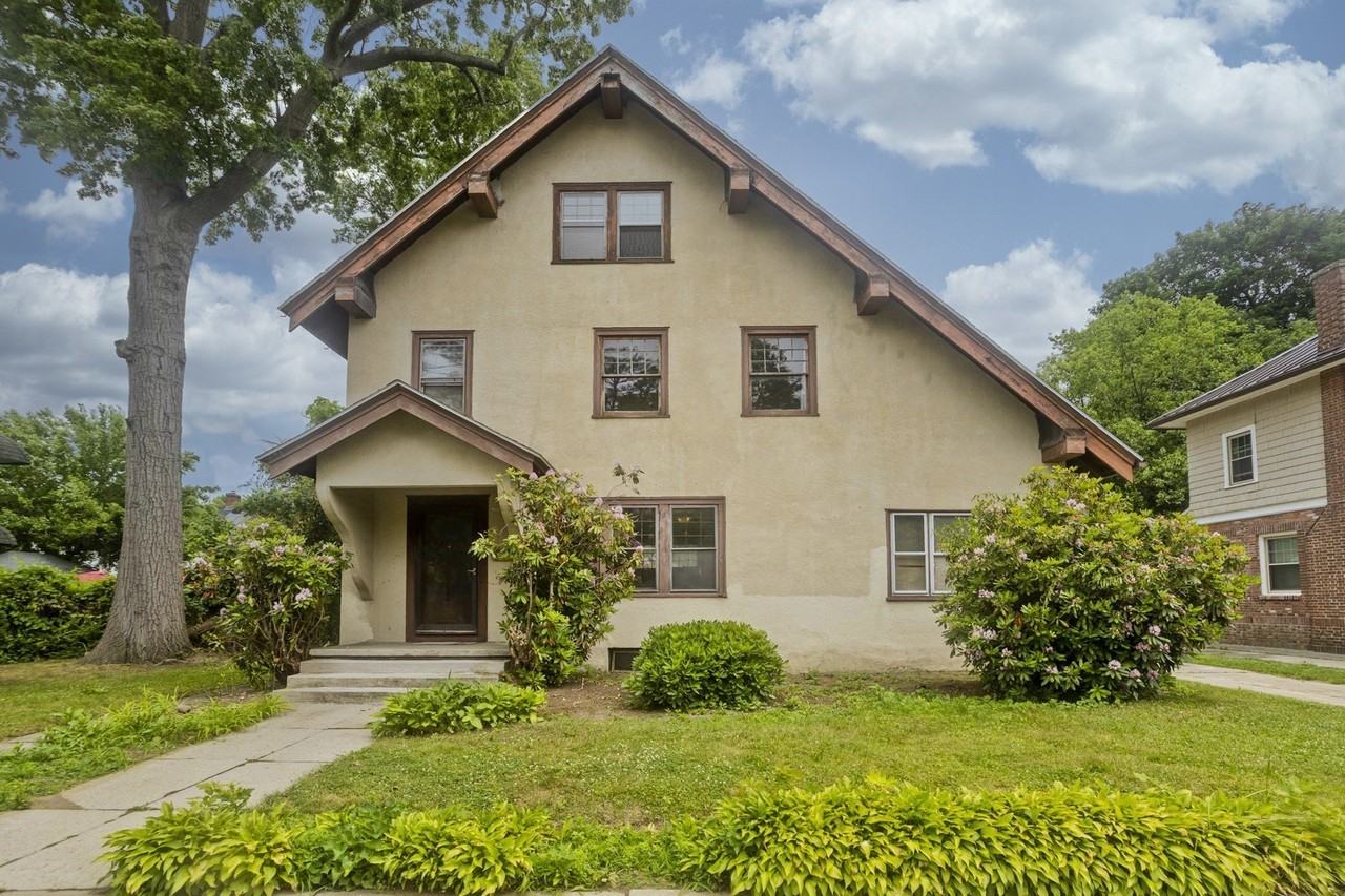 31 Trinity Ter - Photo 2 of 39