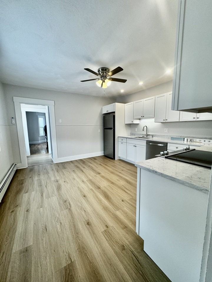 85 Pine St #2 - Photo 6 of 25