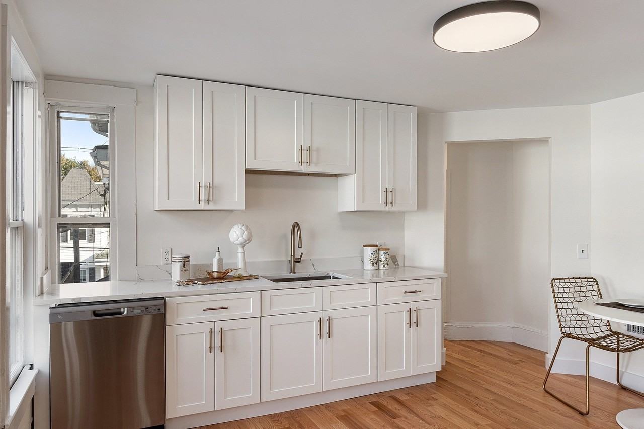 54 Bonair St #1B - Photo 2 of 16