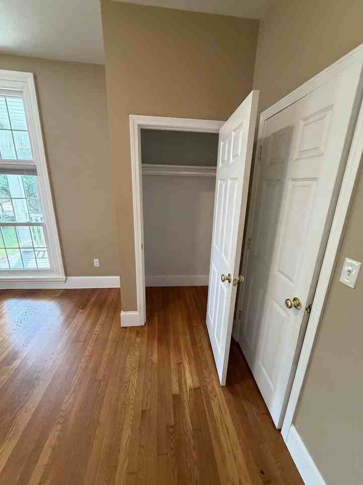 32 Warren St #1 - Photo 5 of 20