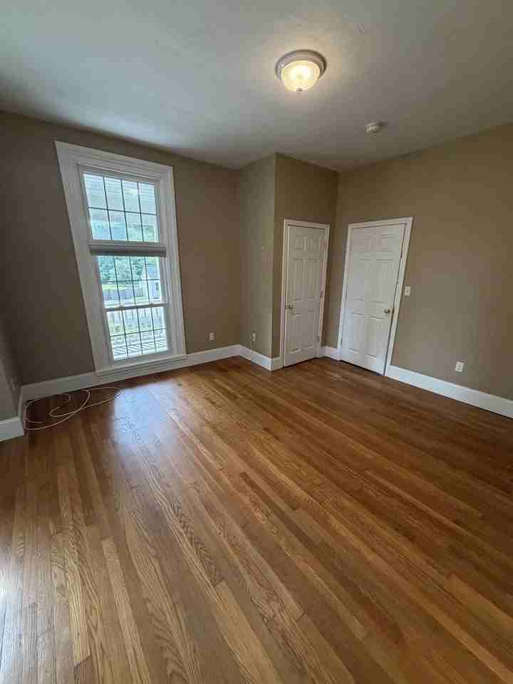 32 Warren St #1 - Photo 6 of 20