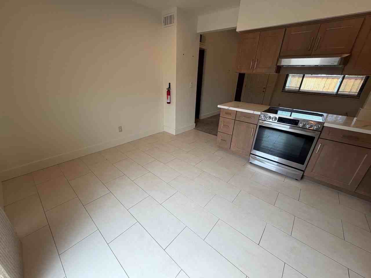 18614 Empire St #1 - Photo 6 of 15