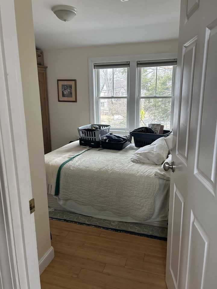 180 Warren St #180 - Photo 6 of 7