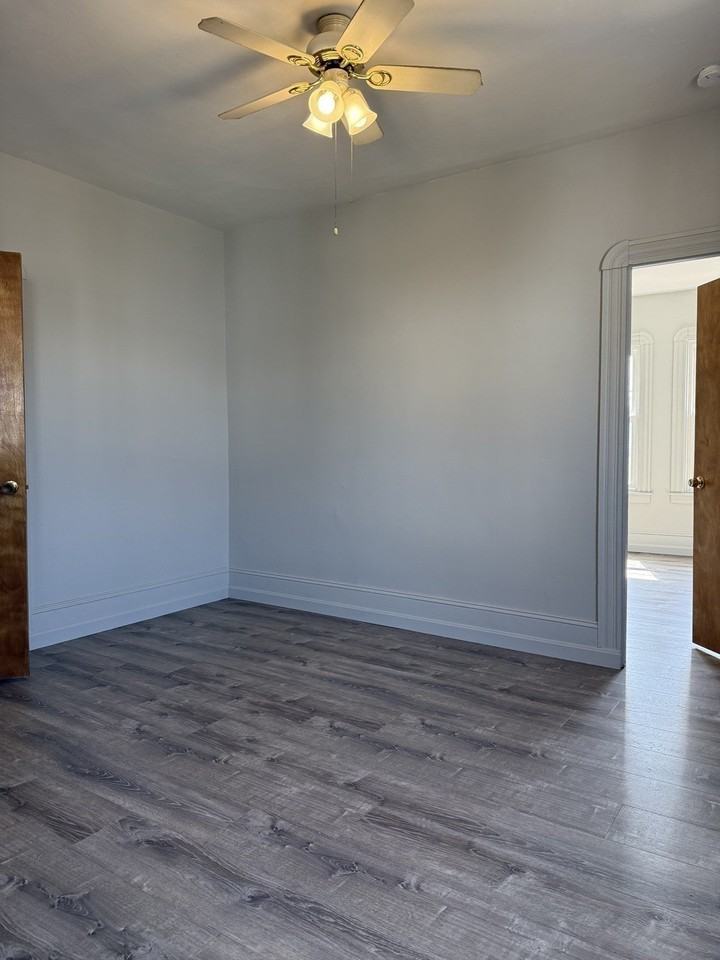 418 Belleville Ave #2N - Photo 4 of 8