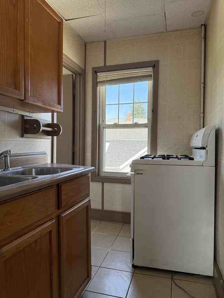 112 Arizona St #3 - Photo 6 of 7