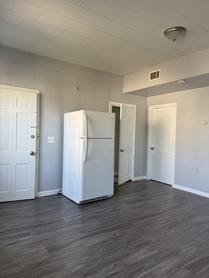 103 Tecumseh St #2 - Photo 7 of 10
