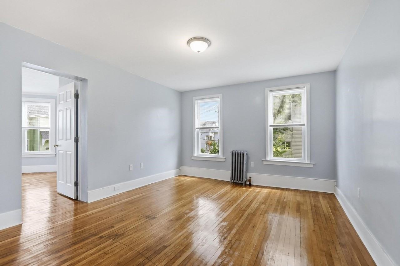 88 Weston St #1 - Photo 5 of 21