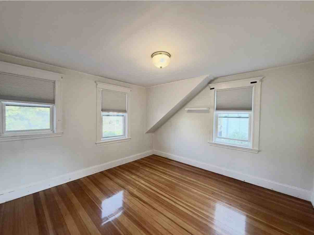 479 Beale St - Photo 7 of 11