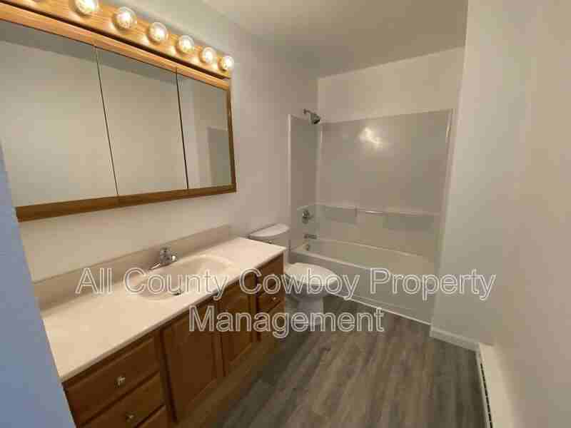 4210 Comanche Dr - Photo 6 of 15