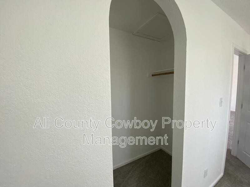 4210 Comanche Dr - Photo 7 of 15