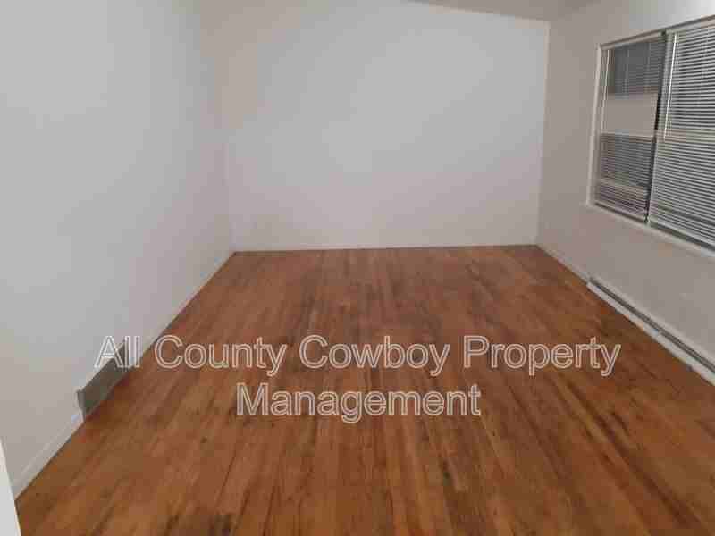 707 S 23rd St #707 - Photo 7 of 19