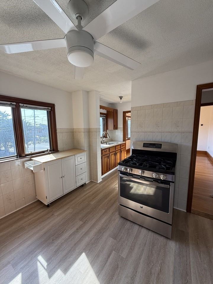 374 Riverside Ave #2 - Photo 5 of 20