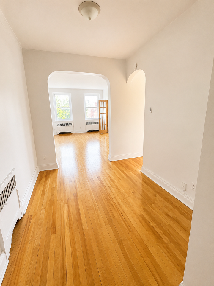 4855 Chemin Queen Mary - Photo 5 of 10