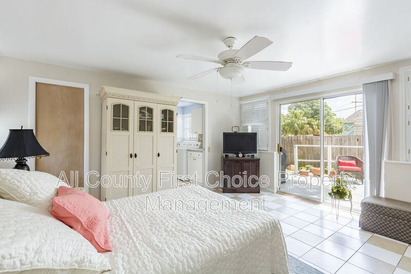 835 49th Ave N - Photo 7 of 9