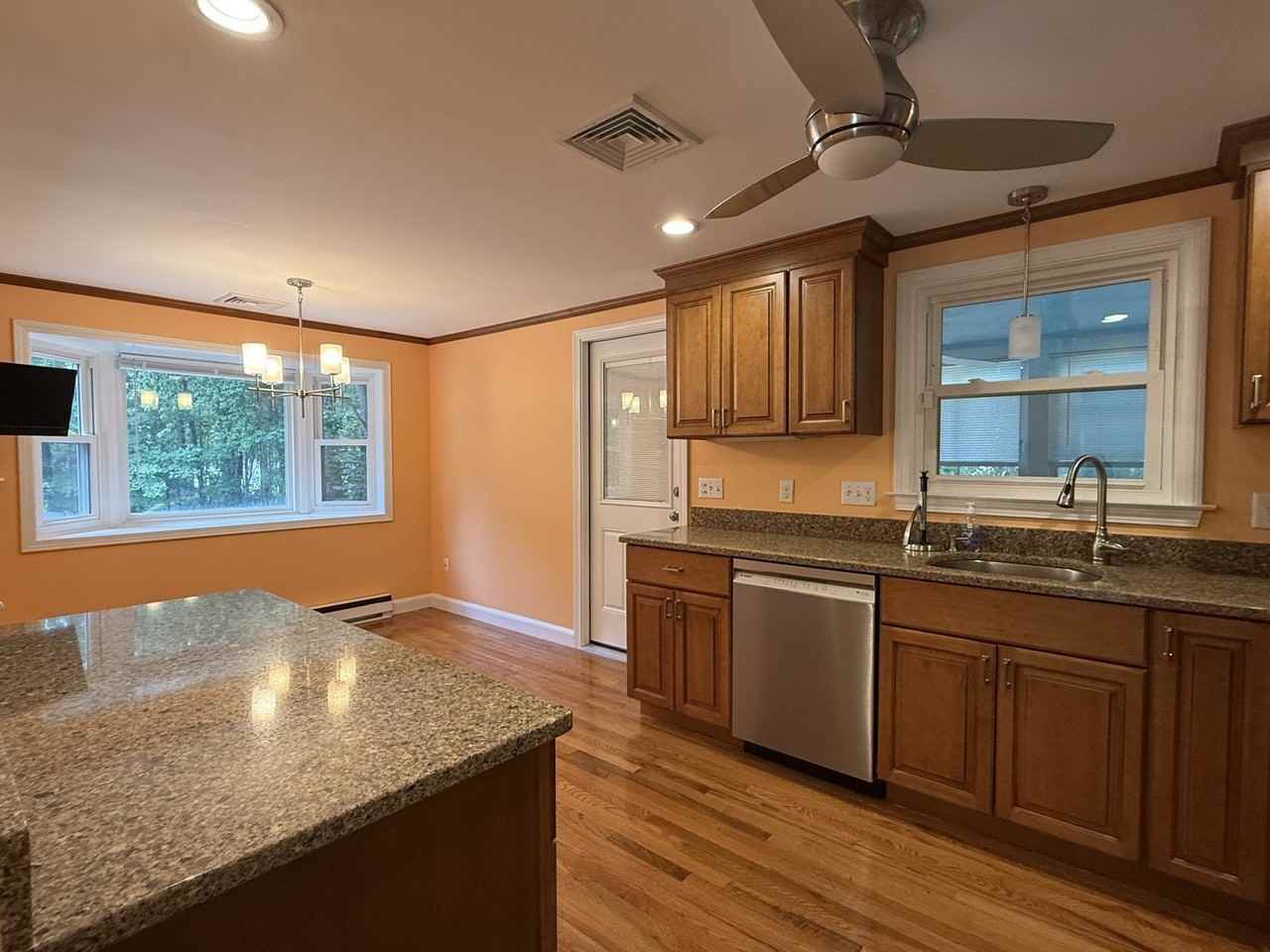 9 Brookdale Cir - Photo 6 of 26
