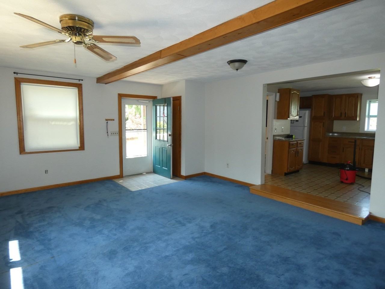 116 Pearl St #1 - Photo 3 of 10