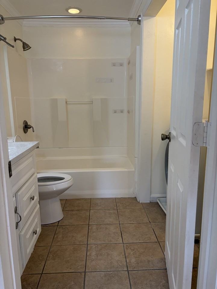 15 Longworth Ave #223 - Photo 6 of 9