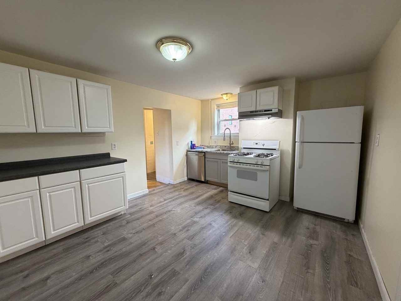 68 Gore St #2