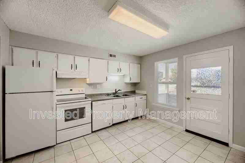 9330 E Girard Ave #12 - Photo 6 of 18