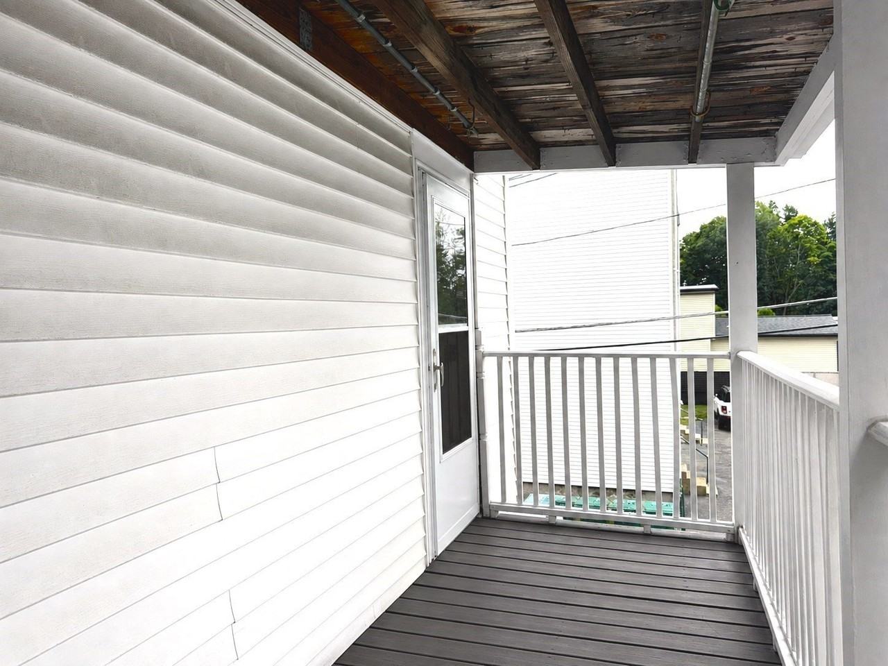 40 Almont St #2 - Photo 3 of 21