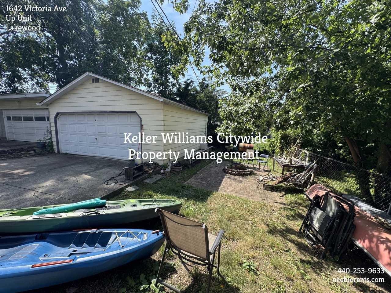 1644 Victoria Ave - Photo 3 of 16