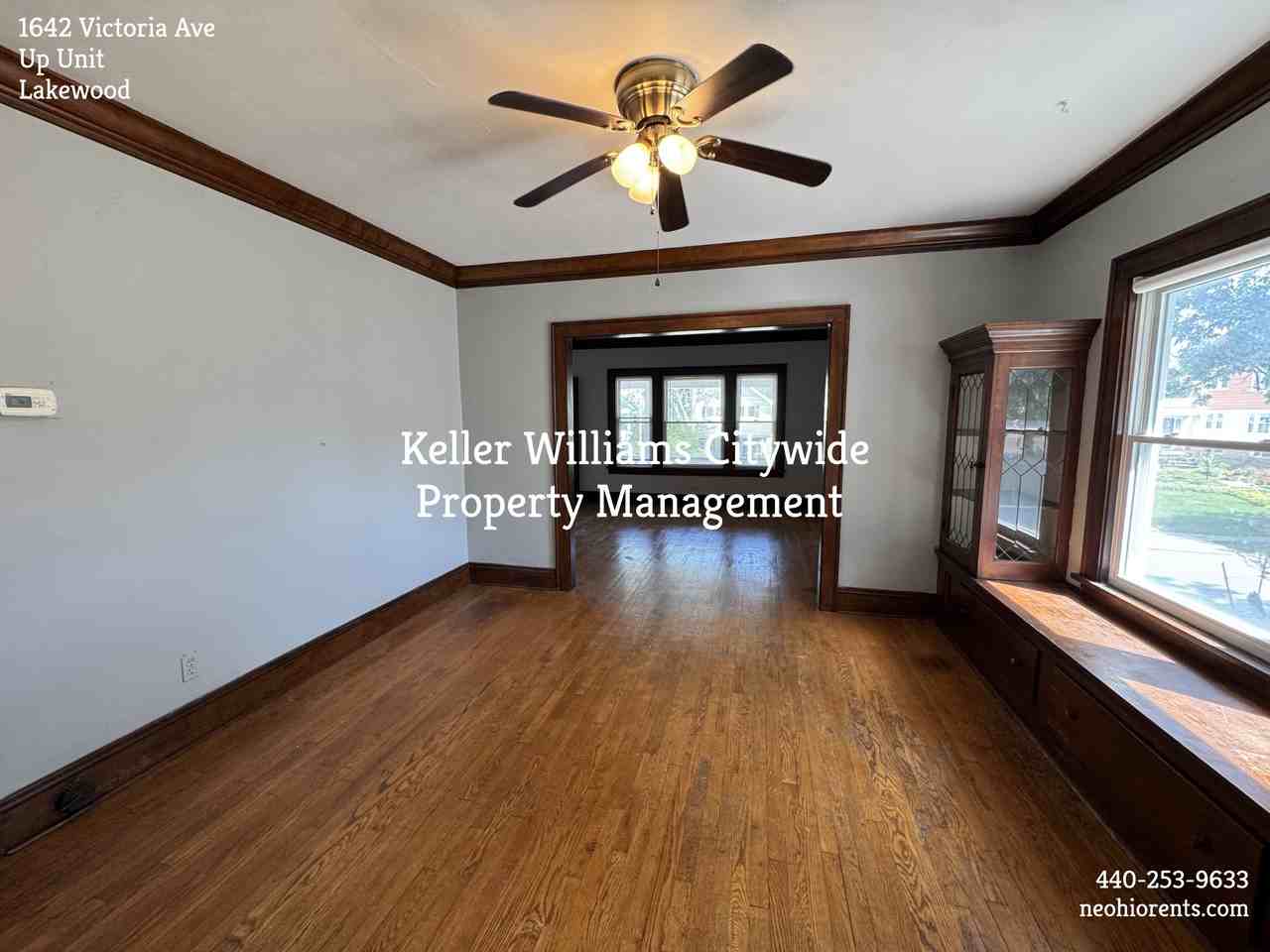 1644 Victoria Ave - Photo 4 of 15