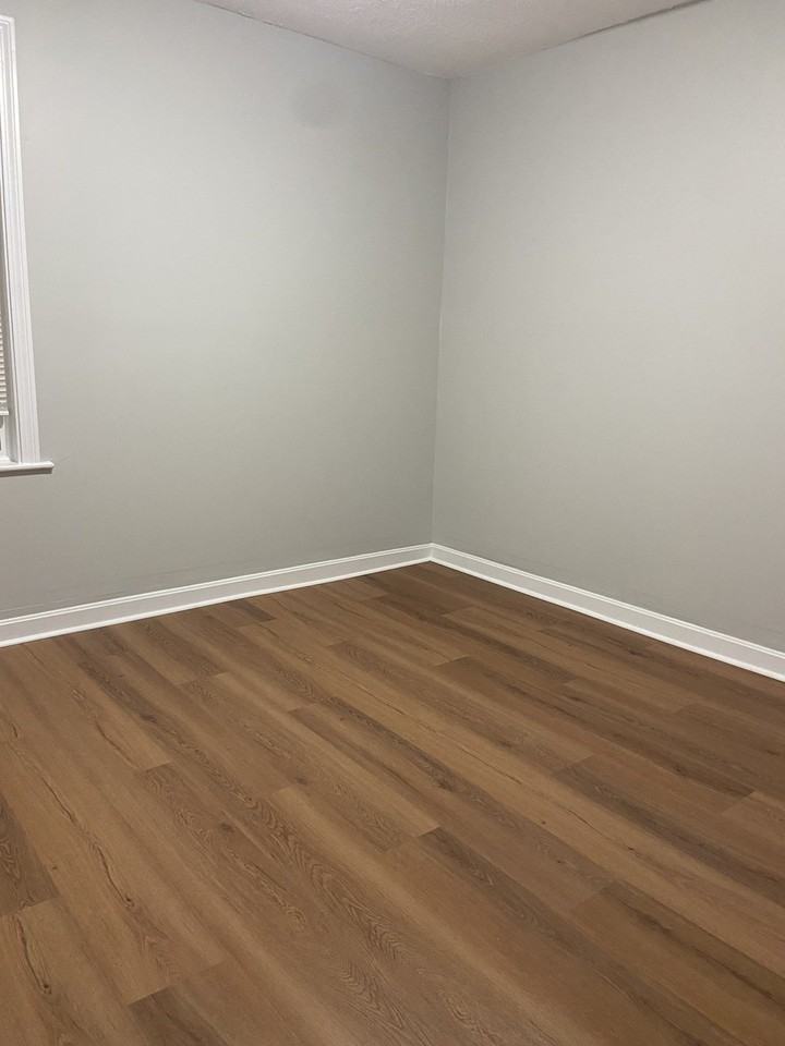 82 Montaup St #2 - Photo 6 of 9