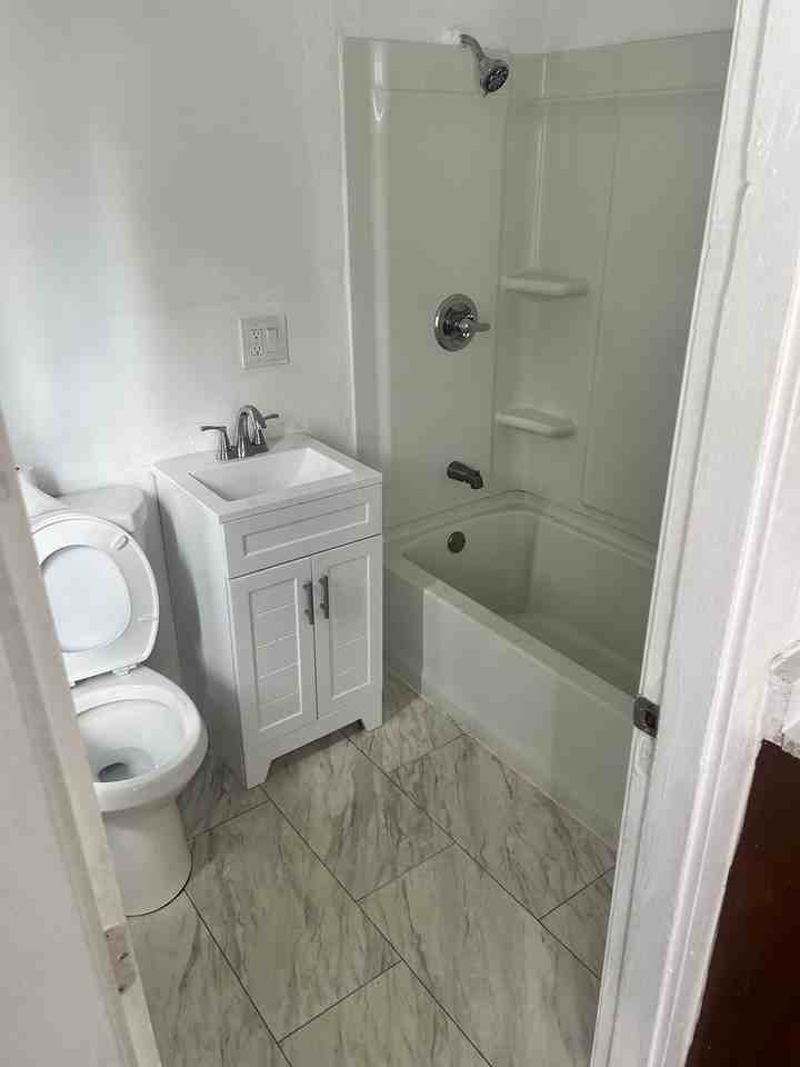 92 Myrtle St #1 - Photo 6 of 16