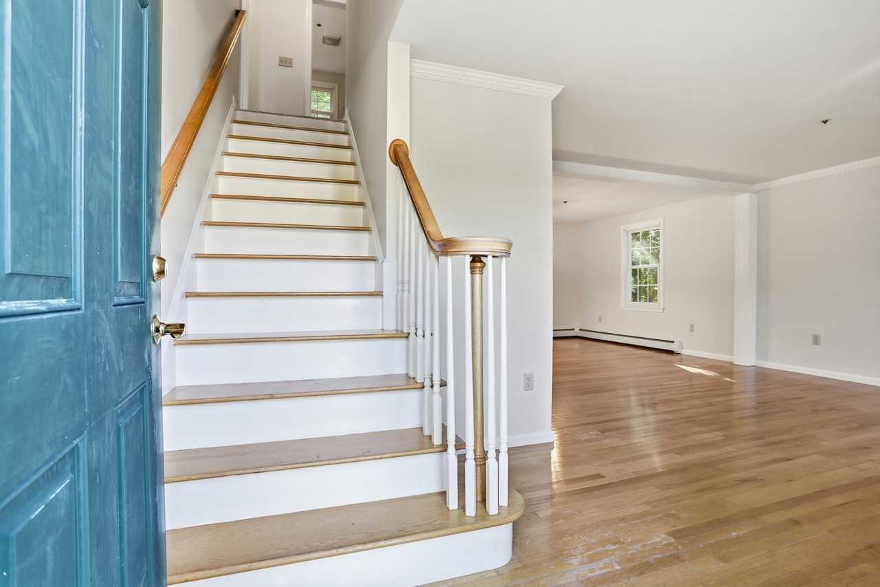 59 Crystal Ct #59 - Photo 6 of 40