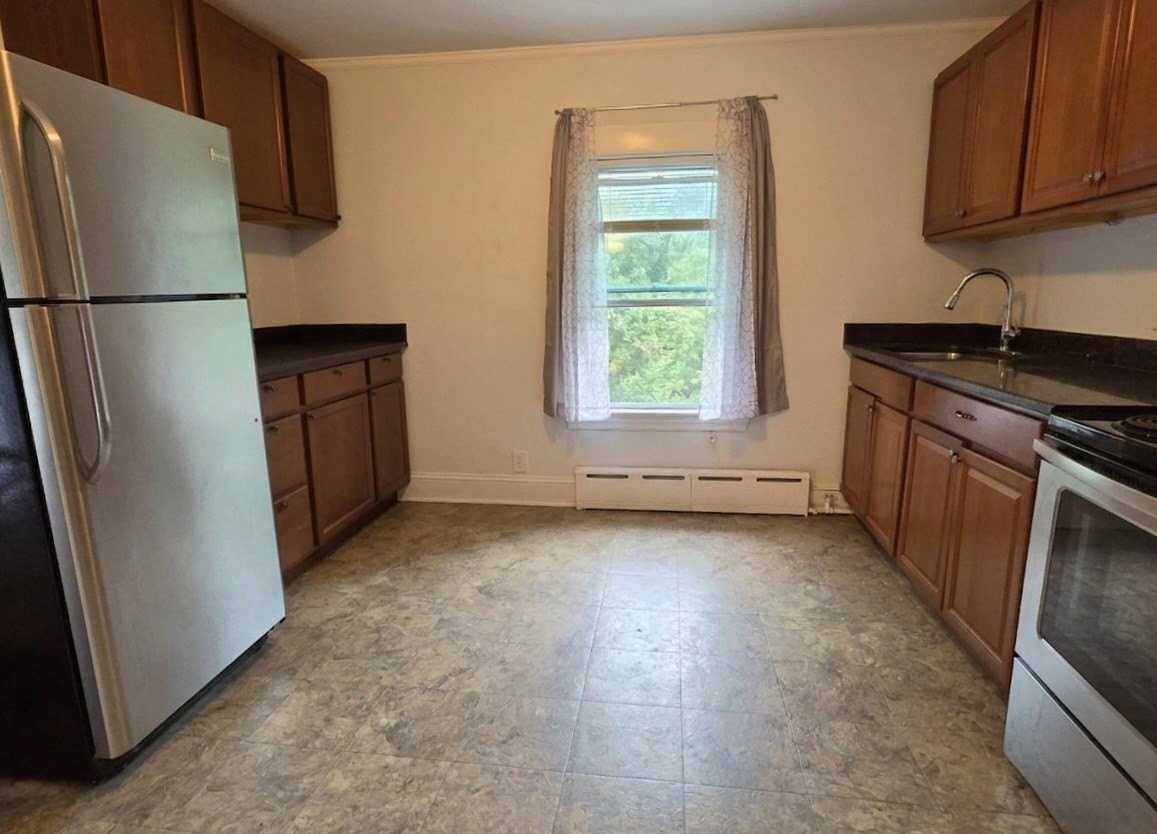 28 Whitney St #2R - Photo 2 of 17