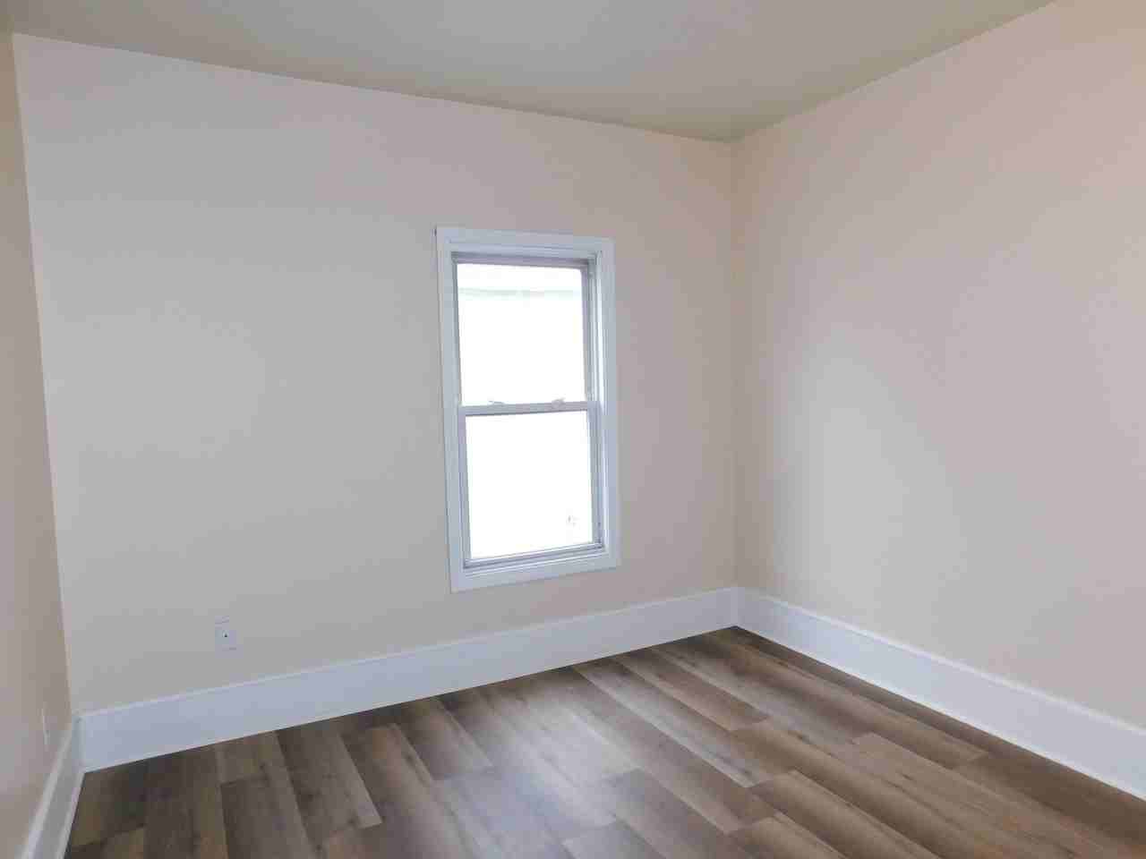 1254 Worcester St #2 - Photo 7 of 10