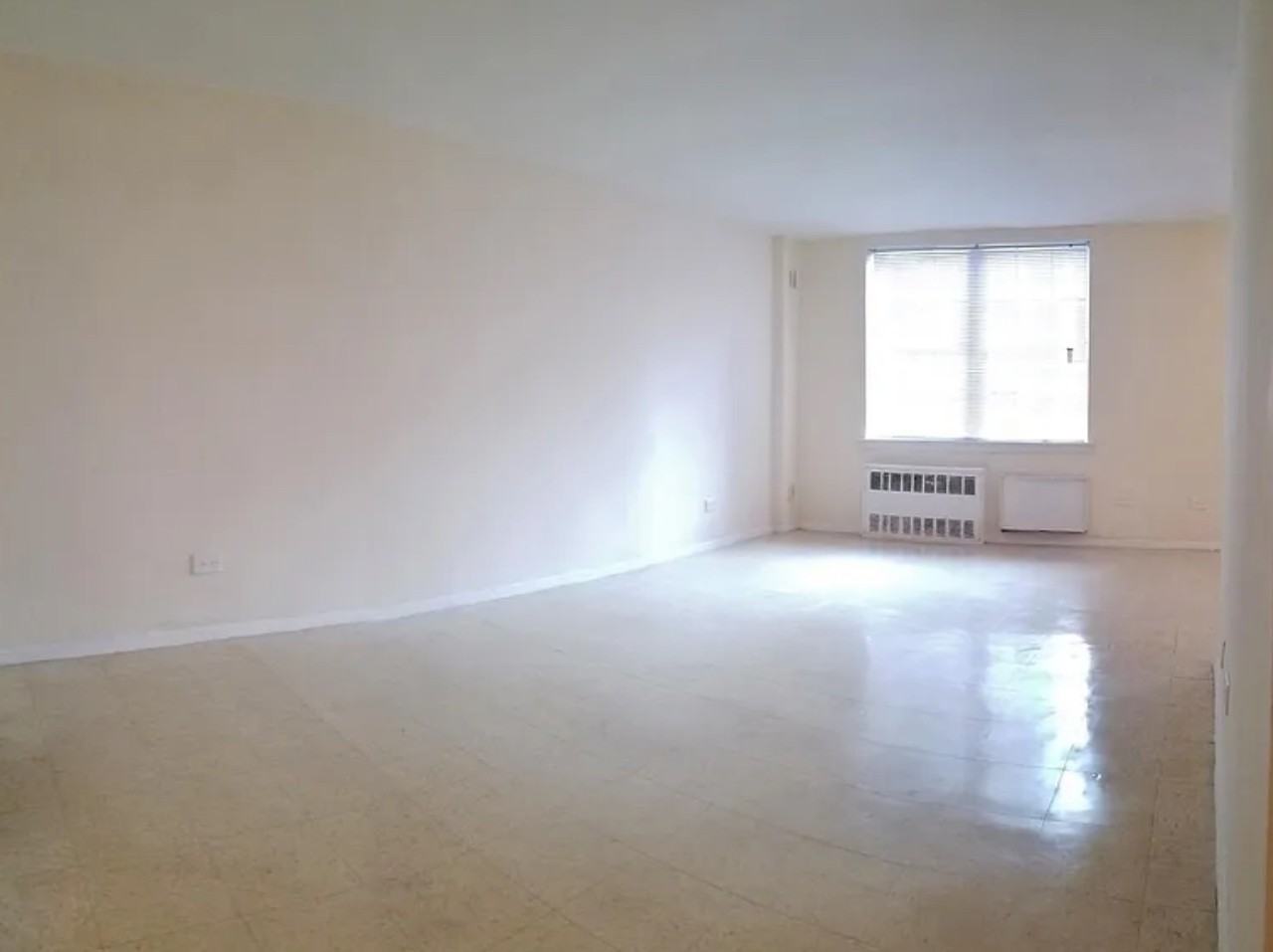 4465 Kissena Blvd - Photo 3 of 5