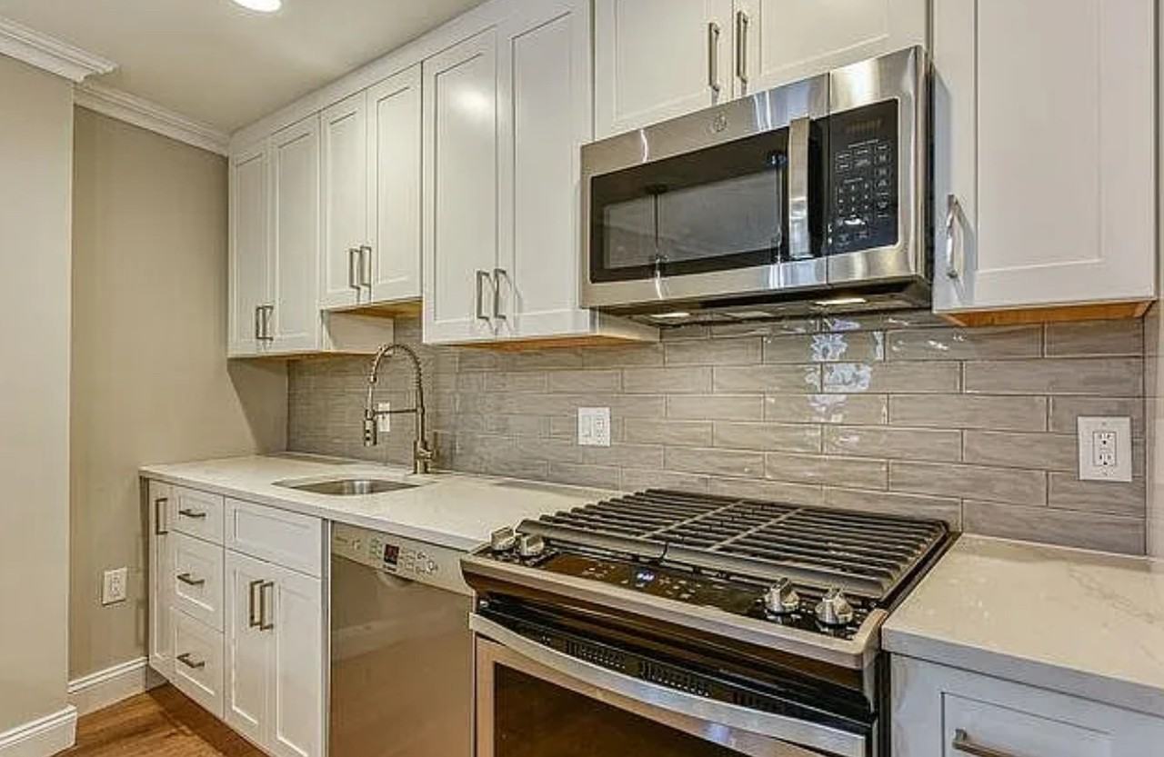 254 Grove St - Photo 3 of 5