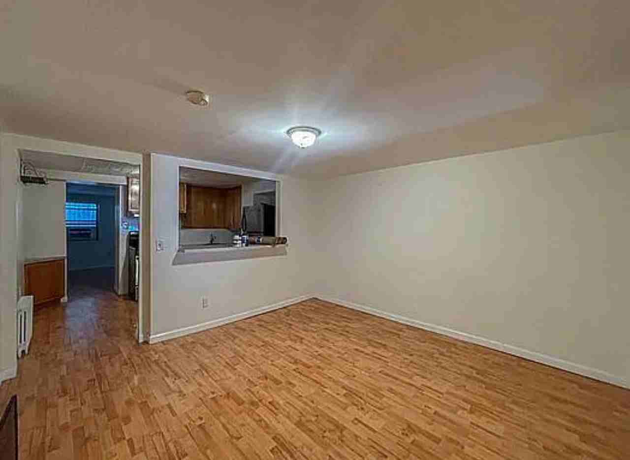 134 Pacific St - Photo 2 of 7