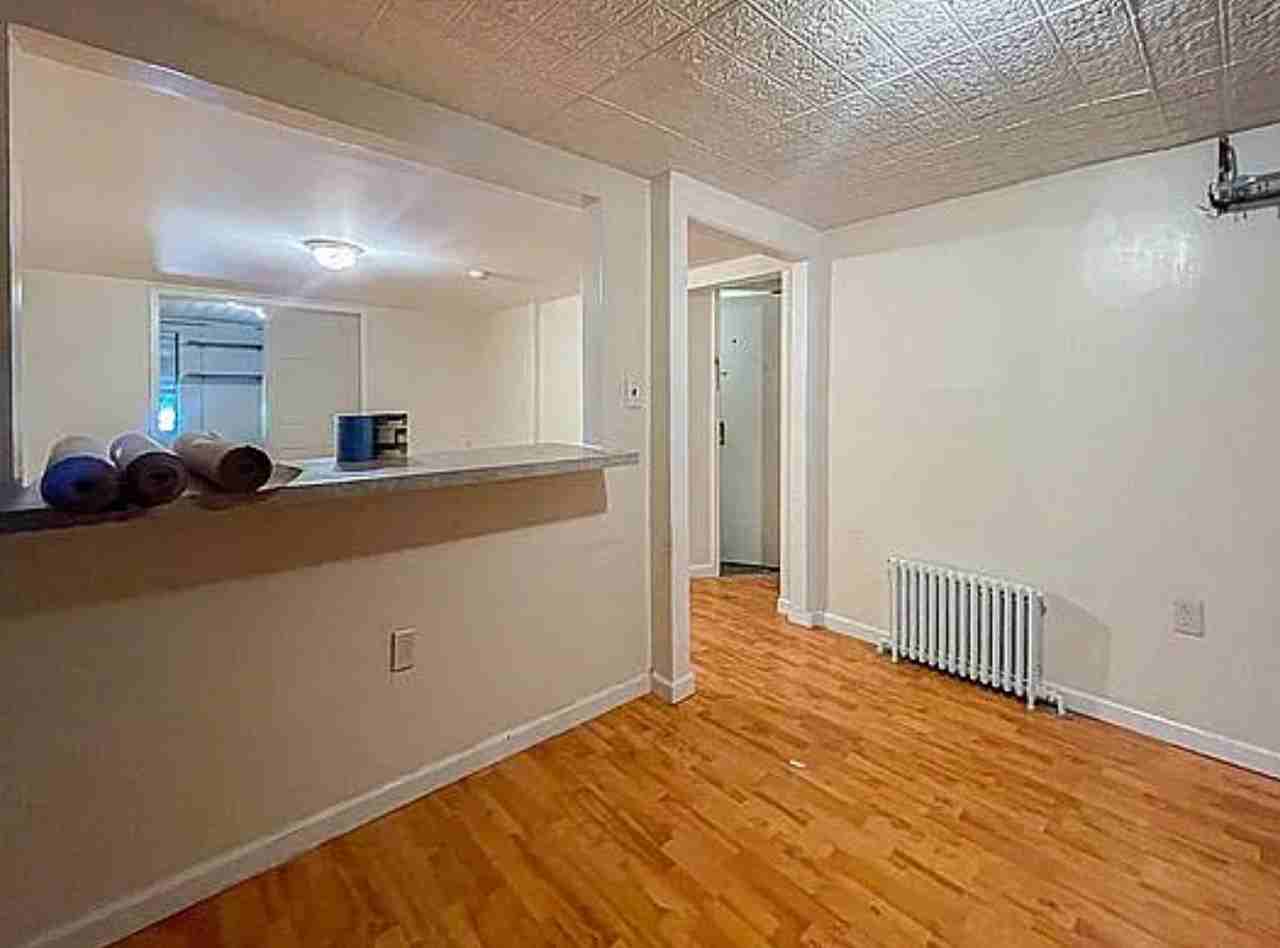 134 Pacific St - Photo 6 of 7