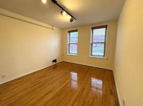 4544 Vernon Blvd - Photo 1 of 1