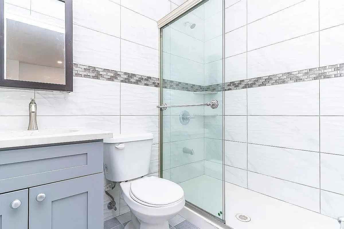 323 49th St - Photo 5 of 5