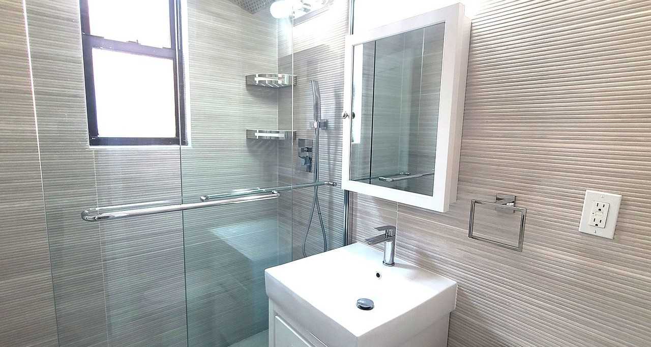 3056 12th St - Photo 5 of 5