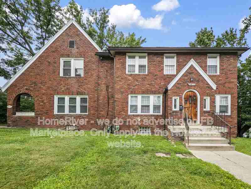3025 Norwood Ave